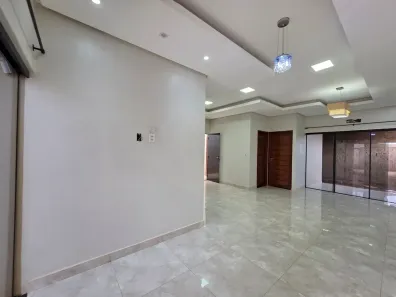 Casa com 2 Quartos para alugar, 120m² no São Cristóvão, Santarém