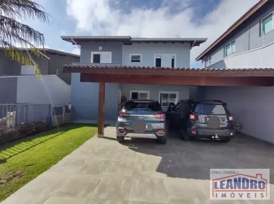 Sobrado com 4 Quartos à venda, 329m² no Vila Oliveira, Mogi das Cruzes
