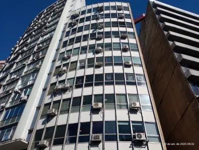 Sala Comercial à venda, 32m² no Centro Histórico, Porto Alegre