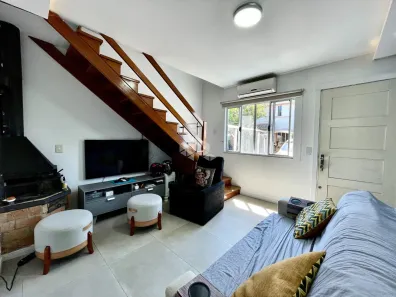 Casa de Condomínio com 2 Quartos à venda, 70m² no Humaitá, Porto Alegre