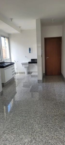Apartamento com 2 quartos — Ipiranga, Belo Horizonte