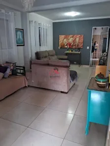 Casa com 3 Quartos à venda, 170m² no Beija-Flor II, Uberaba