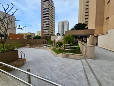 Apartamento com 4 Quartos à venda, 240m² no Centro, Londrina