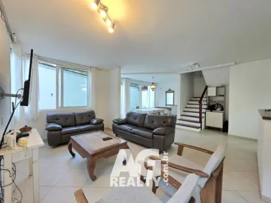 Casa de Condomínio com 5 Quartos à venda, 166m² no Camburi, São Sebastião