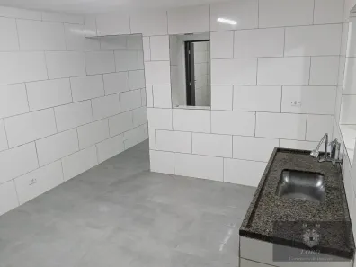 Casa com 2 Quartos para alugar, 60m² no Jardim Nossa Senhora de Fátima, Embu das Artes