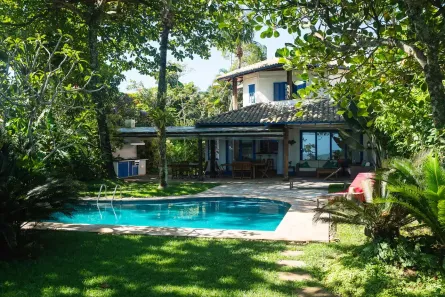 Casa com 5 Quartos à venda, 350m² no Camburi, São Sebastião