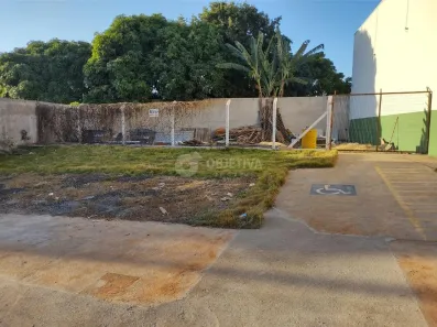 Galpão/Depósito/Armazém à venda, 230m² no Aclimação, Uberlândia