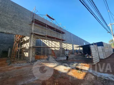 Ponto Comercial para alugar, 97m² no Laranjeiras, Uberlândia