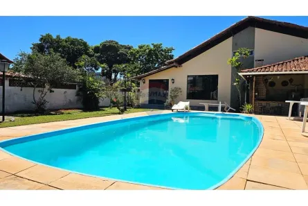 Casa com 5 Quartos à venda, 247m² no Palmeiras, Cabo Frio