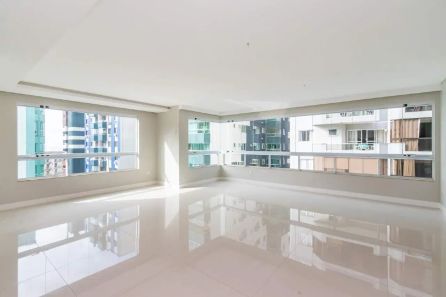Apartamento com 3 Quartos à venda, 145m² no Centro, Balneário Camboriú