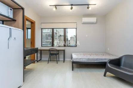 Apartamento com 1 Quarto para alugar, 30m² no Farroupilha, Porto Alegre