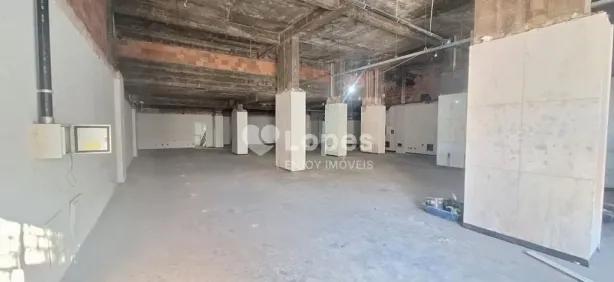 Ponto Comercial para alugar, 489m² no Vila Isabel, Rio de Janeiro
