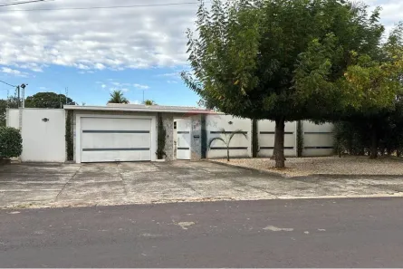 Casa com 4 Quartos à venda, 532m² no Sítios de Recreio Águas Quentes, Barra do Garças