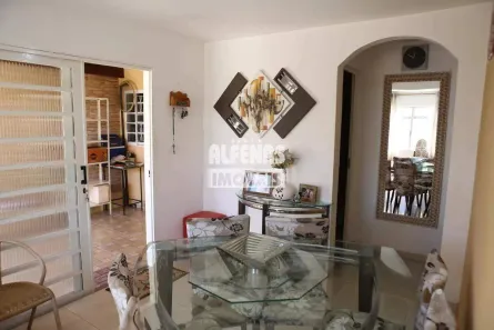 Casa com 3 Quartos à venda, 180m² no Conjunto Água Branca, Contagem