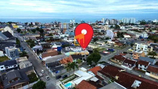 Sobrado com 3 Quartos à venda, 79m² no Centro, Matinhos