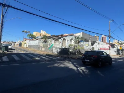 Imóvel Comercial com 3 Quartos para alugar, 200m² no Bosque, Campinas