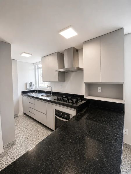 Apartamento com 2 quartos — Serra, Belo Horizonte