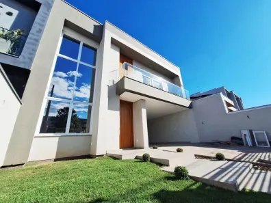 Sobrado com 3 Quartos à venda, 227m² no Estância Velha, Canoas