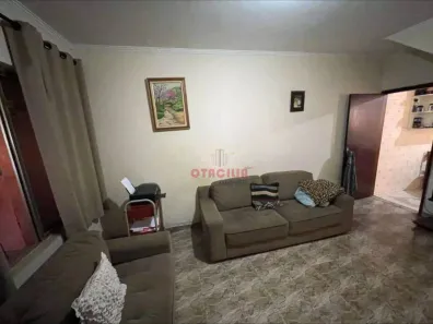 Sobrado com 4 Quartos à venda, 198m² no Vila Floresta, Santo André