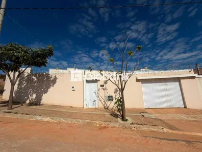 Casa com 3 Quartos para alugar, 147m² no Residencial Monte Belo, Montes Claros