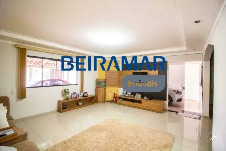 Sobrado com 4 Quartos à venda, 390m² no Ceilândia Norte, Brasília