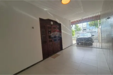 Casa com 4 Quartos à venda, 231m² no Grageru, Aracaju