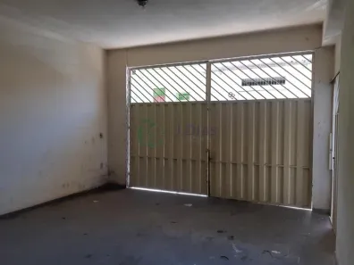Prédio Residencial com 2 Quartos à venda, 750m² no Araguaia, Belo Horizonte