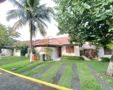 Casa de Condomínio com 3 Quartos à venda, 145m² no Maresias, São Sebastião