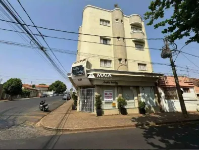 Sala Comercial para alugar, 178m² no São Benedito, Uberaba