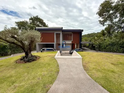 Casa de Condomínio com 6 Quartos à venda, 1150m² no Residencial Aldeia do Vale, Goiânia