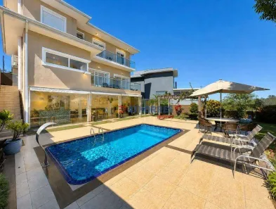 Casa de Condomínio com 3 Quartos à venda, 318m² no Golf Gardens, Carapicuíba