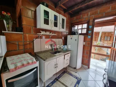 Casa de Condomínio com 1 Quarto à venda, 50m² no Martim de Sá, Caraguatatuba