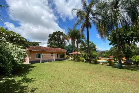 Fazenda/Sítio com 3 Quartos à venda, 250m² no Morro Grande, Extrema