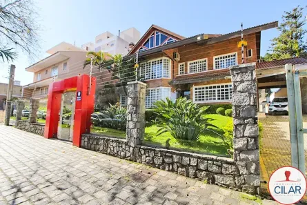 Imóvel Comercial com 15 Quartos à venda, 740m² no Centro, Curitiba