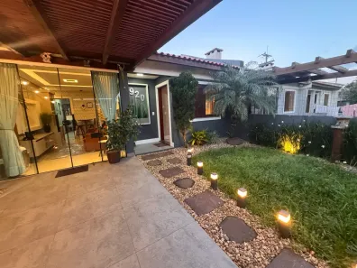 Casa com 2 Quartos à venda, 75m² no Capão da Canoa, Capão da Canoa