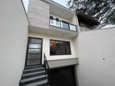 Sobrado com 3 Quartos à venda, 300m² no Jardim Piqueroby, São Paulo