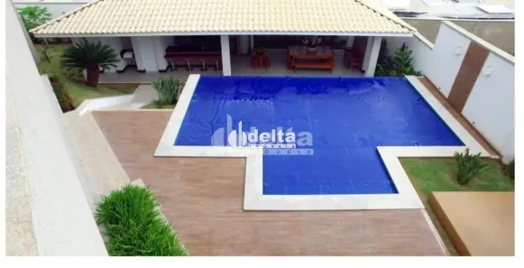 Casa de Condomínio com 4 Quartos à venda, 555m² no Gávea, Uberlândia