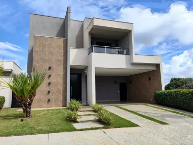 Sobrado com 4 Quartos à venda, 315m² no Jardim Bounganville, Araraquara