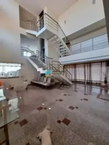 Sobrado com 5 Quartos para alugar, 700m² no Parquelândia, Fortaleza