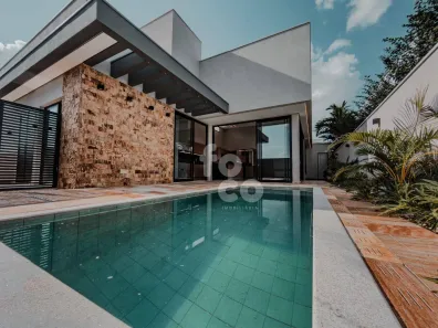 Casa de Condomínio com 3 Quartos à venda, 232m² no Granja Marileusa, Uberlândia