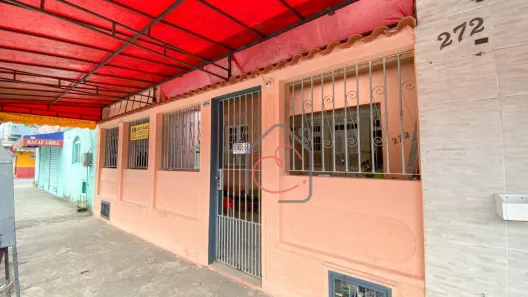 Imóvel Comercial com 3 Quartos à venda, 105m² no Centro, Macaé