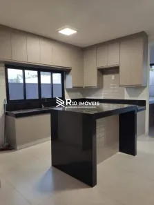Casa de Condomínio com 4 Quartos para alugar, 231m² no Granja Marileusa, Uberlândia