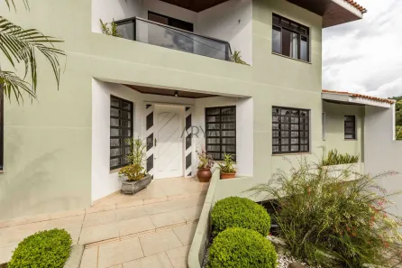 Imóvel Comercial com 3 Quartos à venda, 378m² no Bom Retiro, Curitiba