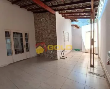 Casa com 3 Quartos à venda, 218m² no Jardim Patrícia, Uberlândia