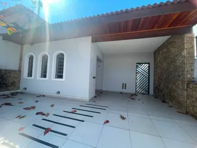Casa com 2 Quartos para alugar, 120m² no Jardim Trussardi, São Paulo