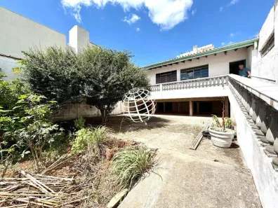 Casa com 3 Quartos para alugar, 300m² no Alvinópolis, Atibaia