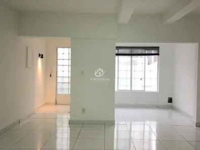 Casa com 3 Quartos para alugar, 160m² no Campo Belo, São Paulo