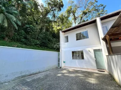 Casa de Condomínio com 2 Quartos para alugar, 62m² no Itoupava Central, Blumenau
