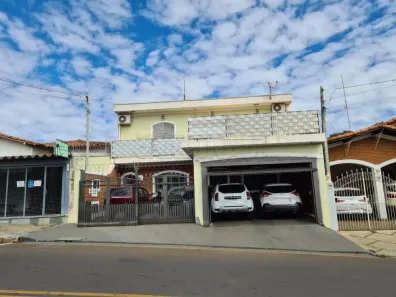Casa com 4 Quartos à venda, 242m² no Vila Prado, São Carlos