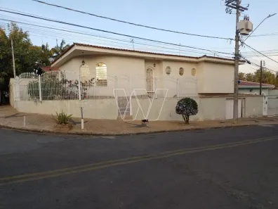 Imóvel Comercial com 3 Quartos à venda, 176m² no Vila Bourbon (Sousas), Campinas
